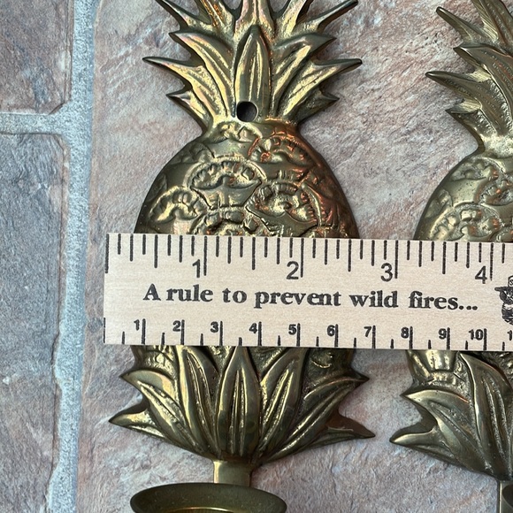 Set of 2 Vintage Brass Pineapple Wall Sconces - Picture 7 of 7